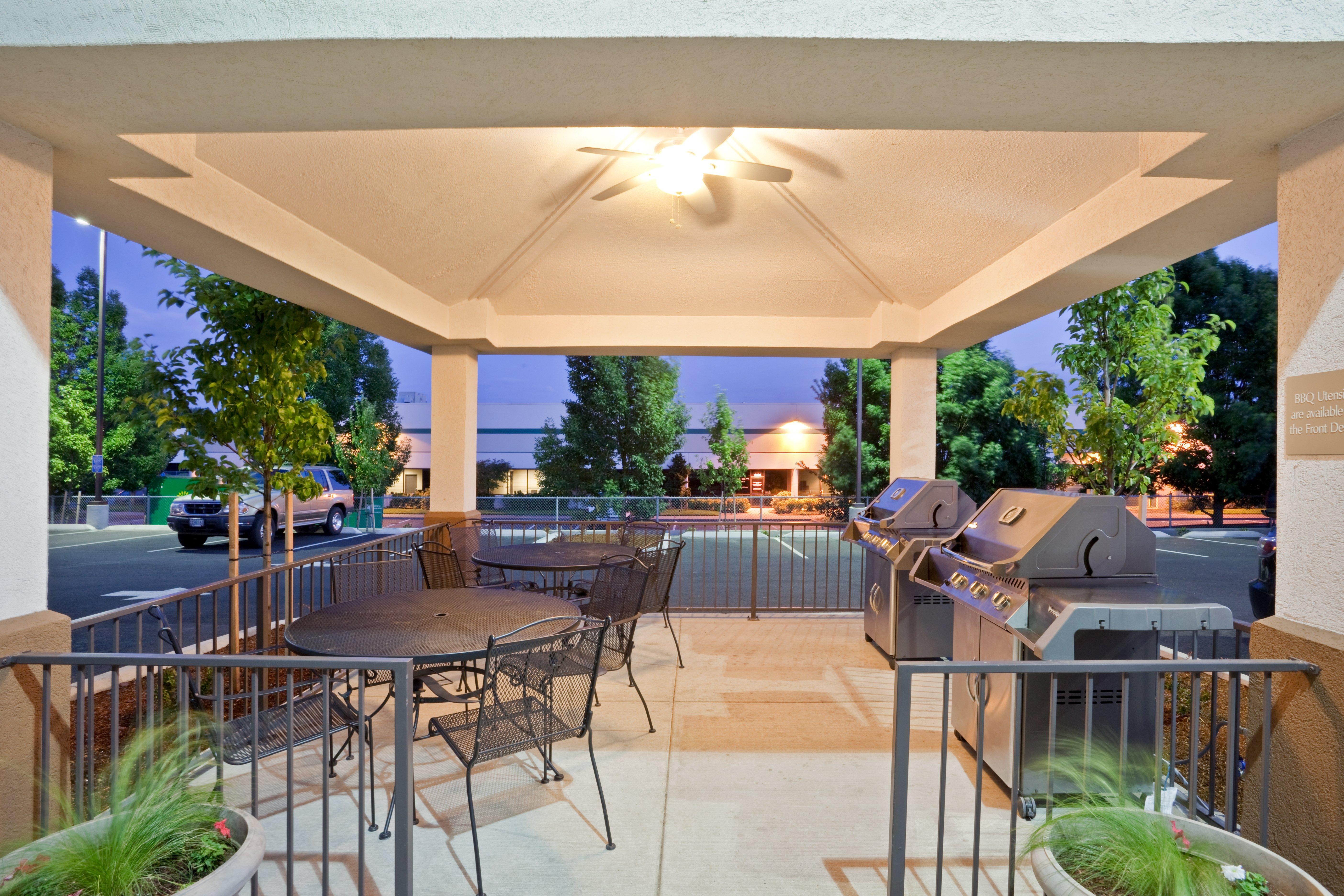 Candlewood Suites Portland Airport By Ihg Eksteriør billede
